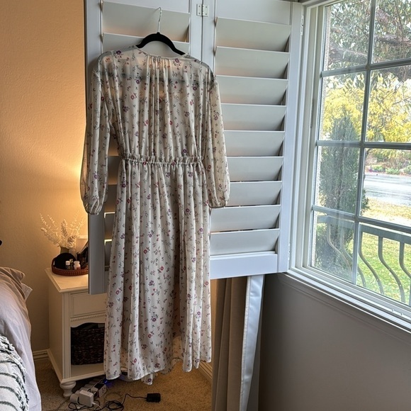 Uniqlo Joy of Print Floral Maxi Dress - Picture 8 of 11